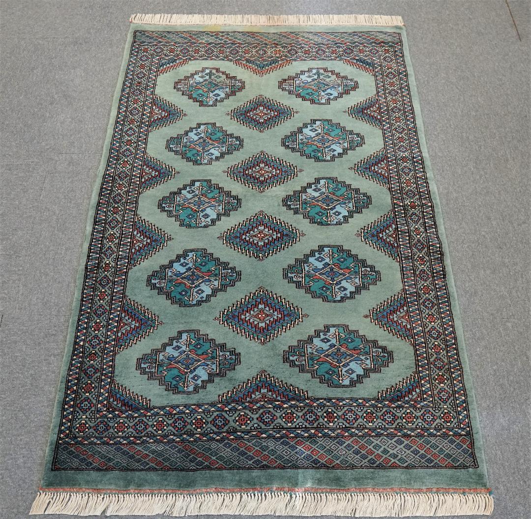 [SALE]パキスタン 手織り絨毯 ヴィンテージラグ 143cm×93cm