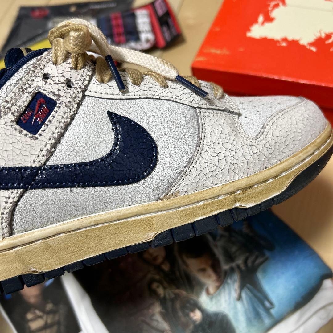 NIKE DUNK LOW stranger thingsコラボ　スニーカーのみ