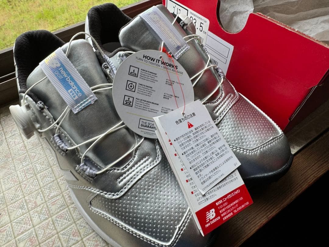 ニューバランス　レディースゴルフシューズ　BOA 23.5cm