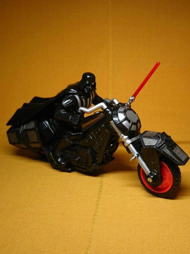 【美品】ダース・ベイダー　オブジェ　置物　インテリア　工芸品　美術品　A1099