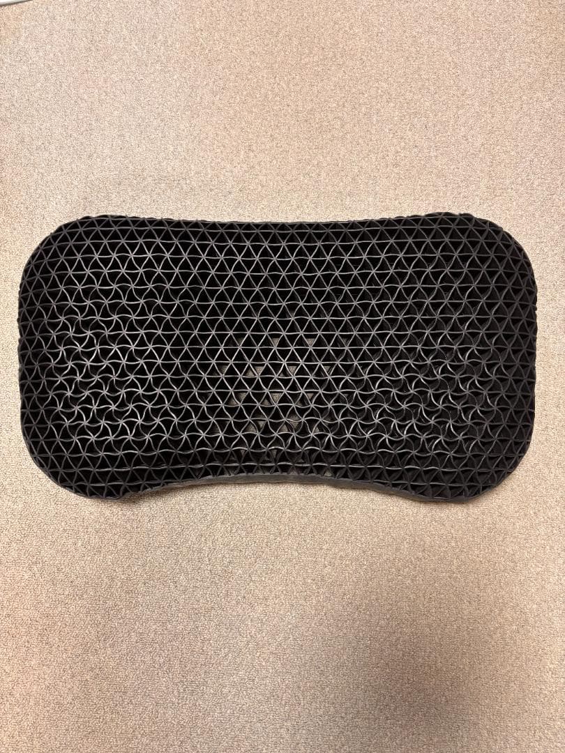 ヒツジのいらない枕 極柔 4000円黒カバー付 定価2.6万円