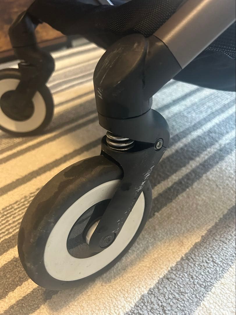 cybex リベル2024 ストーミーブルー　バンパーバー・純正レインカバー付き