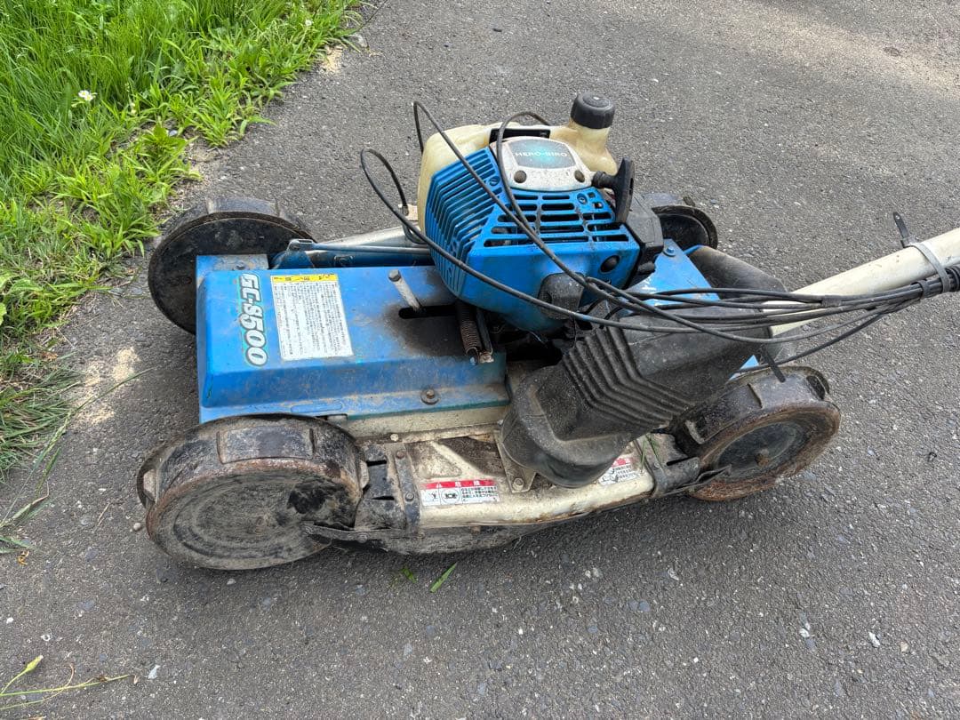 引き取り専用　動作確認済みE4500 式芝刈り機 青
