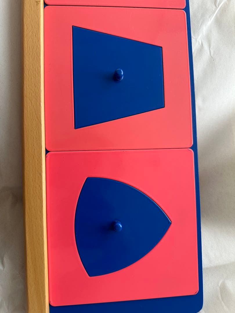 モンテッソーリ　メタルインセッツ+トレーシングトレー　　+紙+「木製パズル３点」