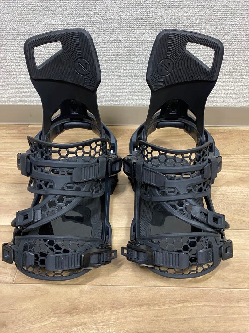 タ*ん様 NIDECKER SUPERMATIC ブラック スノーボードビンディ