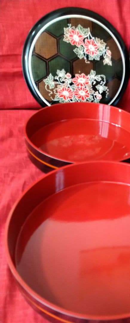 ♥【希少】５０年前・超レアヴィンテージ品♥花柄・漆塗り特大箱と２段丸重箱２種類
