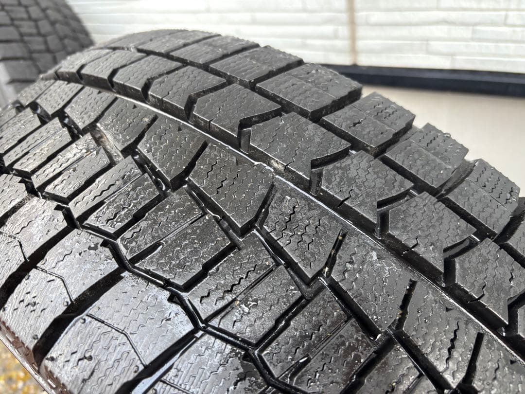 トヨタ 純正アルミ　タイヤDUNLOPウィンターMAXX スタッドレス18インチ