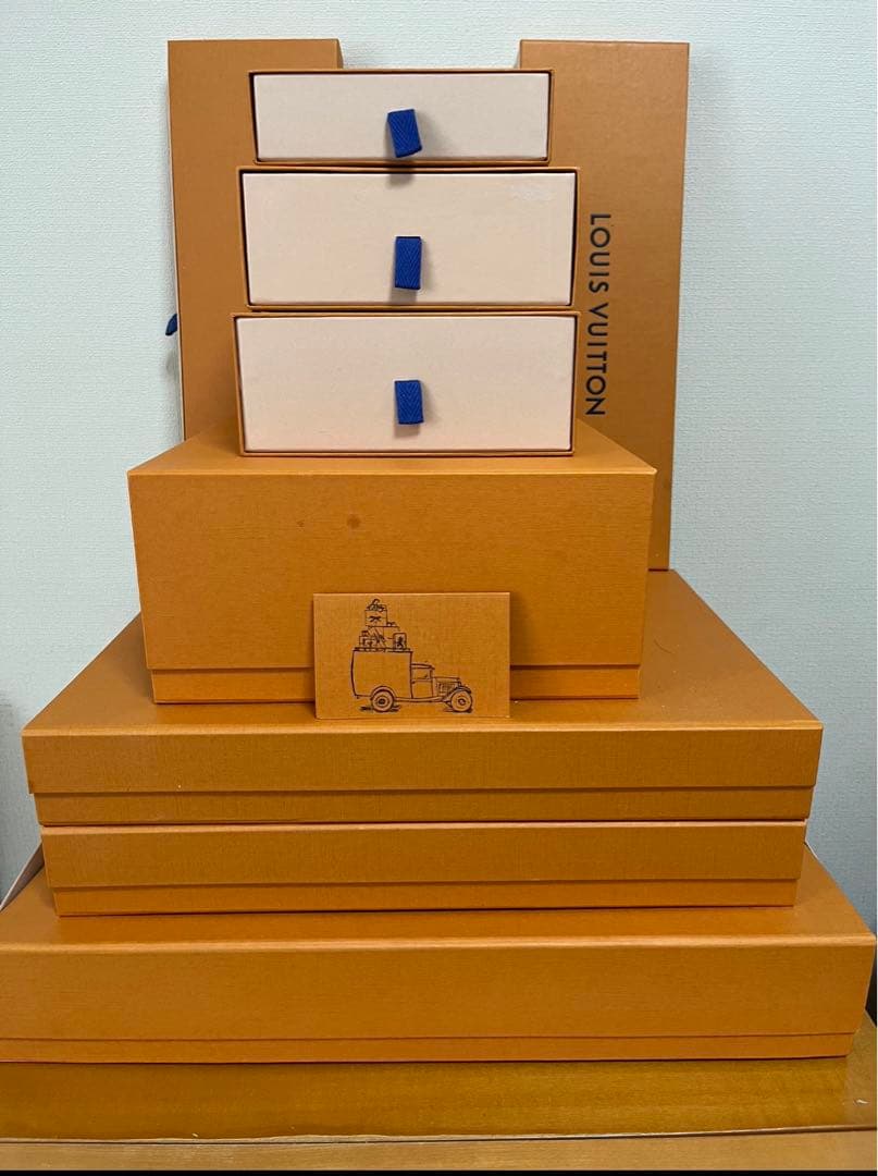 ルイヴィトン空箱9個　ディスプレイにいかがでしょうか？
