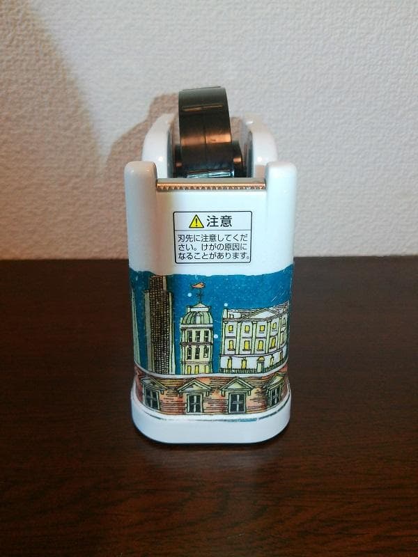 デコバージュ　テープカッター 台　リメイク　夜景