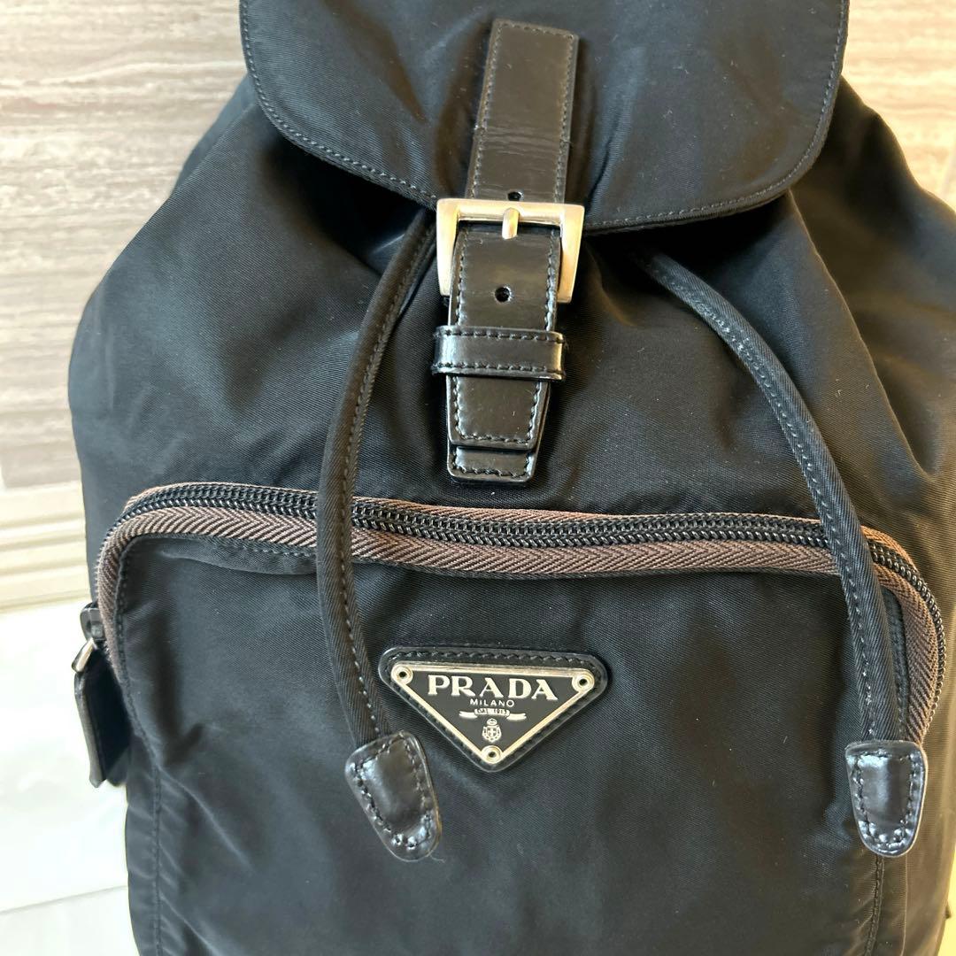 PRADA ブラック ナイロン バックパック　三角ロゴ