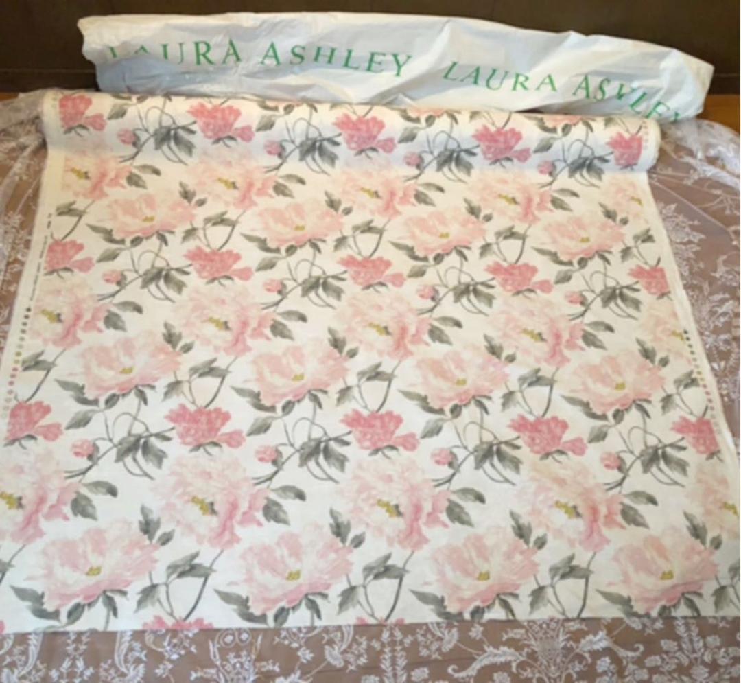 Something Blue ローラアシュレイ ファブリックピオニー16m