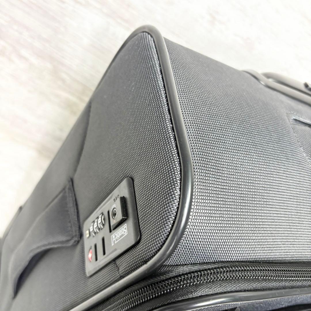未使用級✨Stratic ストラテイック　軽量　スーツケース　40L