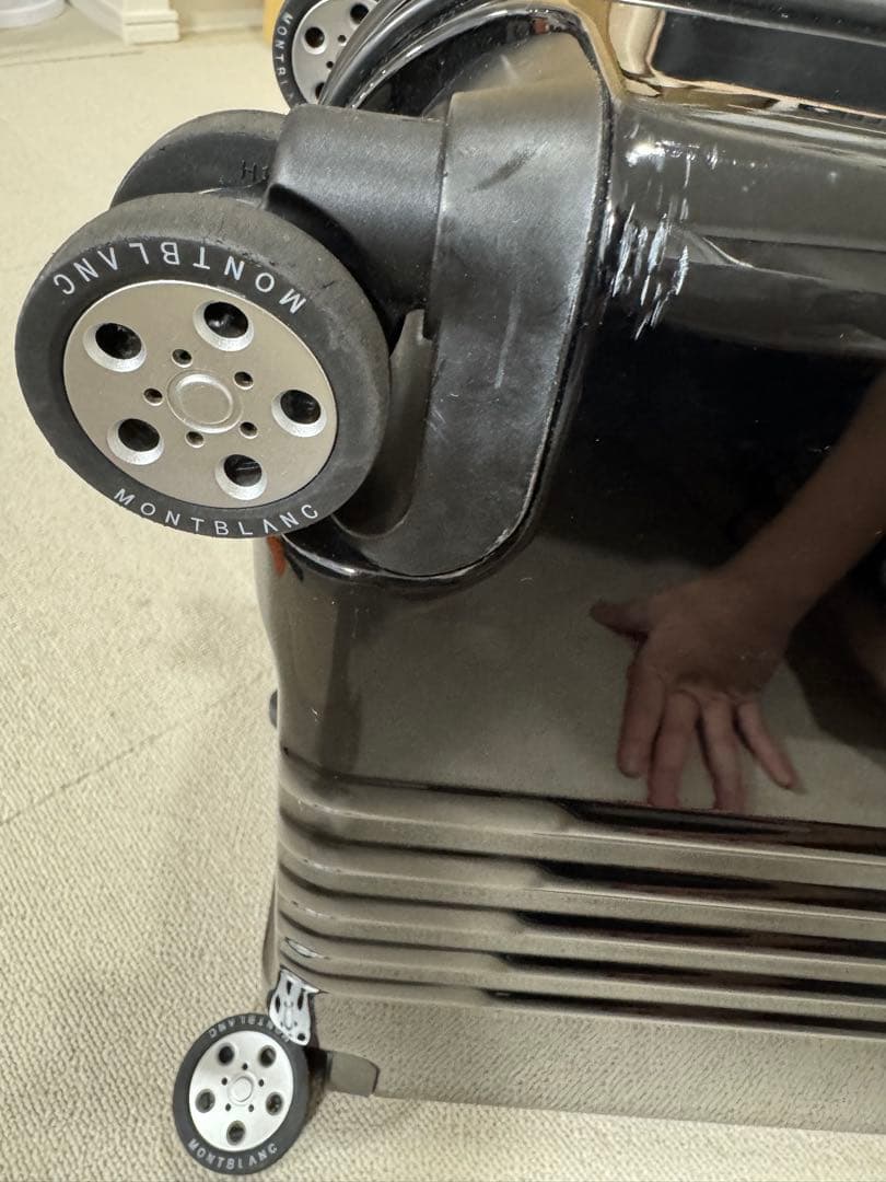 年末年始 MONTBLANC キャリーケース スーツケース モンブラン 機内持込