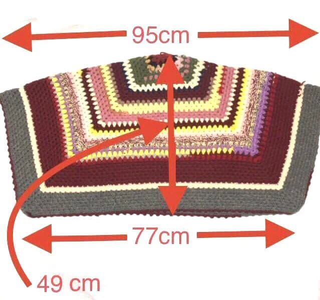 ■ハンドメイド■多用途・手編みニットカバー■赤ちゃん・ペット用・こたつ