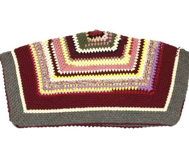 ■ハンドメイド■多用途・手編みニットカバー■赤ちゃん・ペット用・こたつ