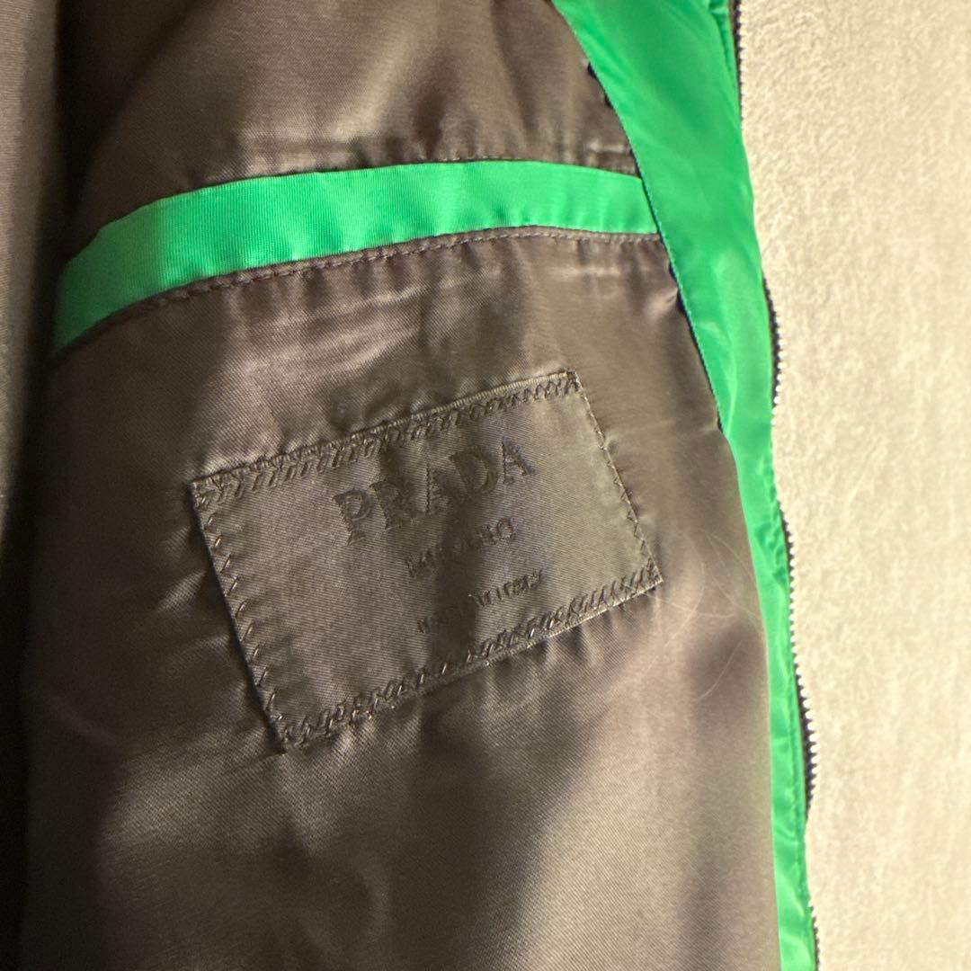 グリーン フード付きジャンパー