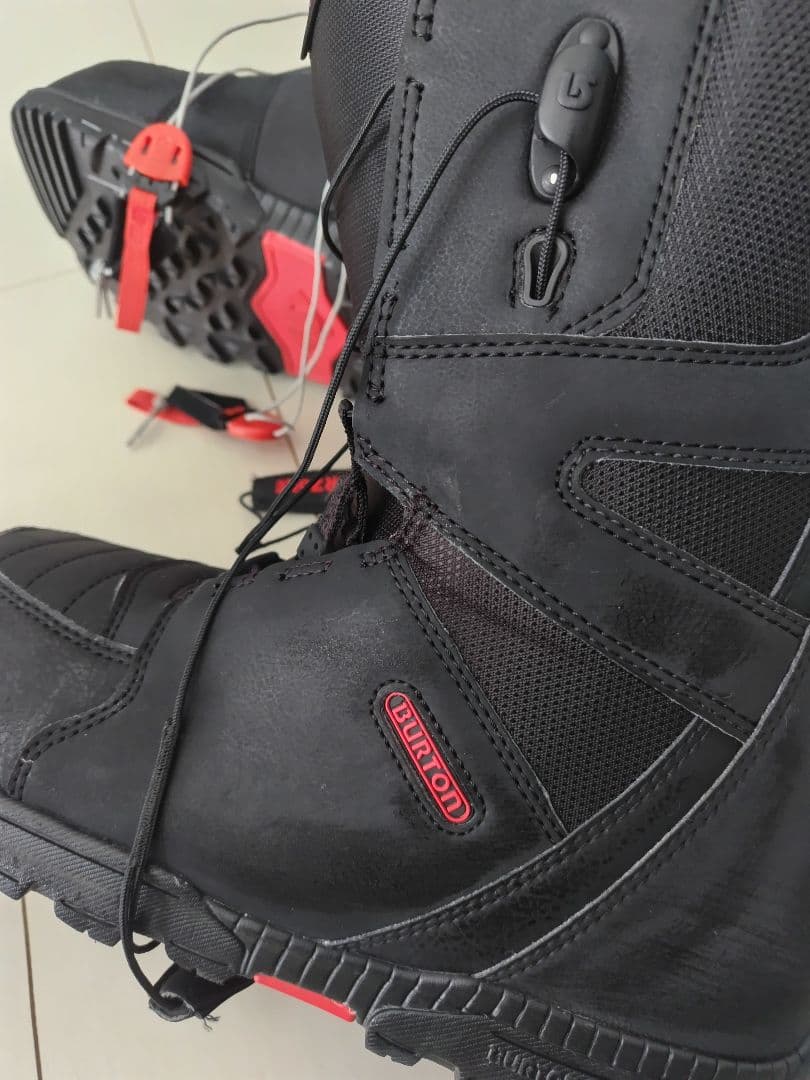 Burton スノーボードブーツ ブラック/レッド
