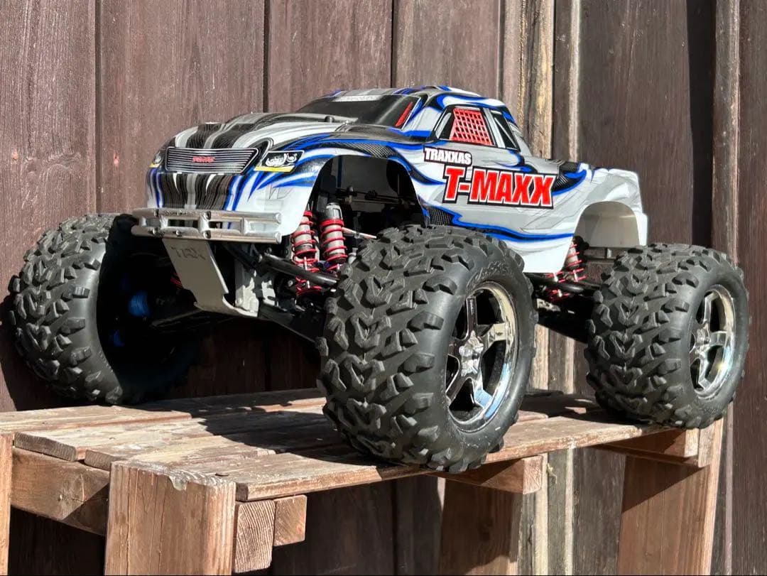 動作確認済み✨　トラクサス　t-maxx 3.3　エンジン　ニトロ