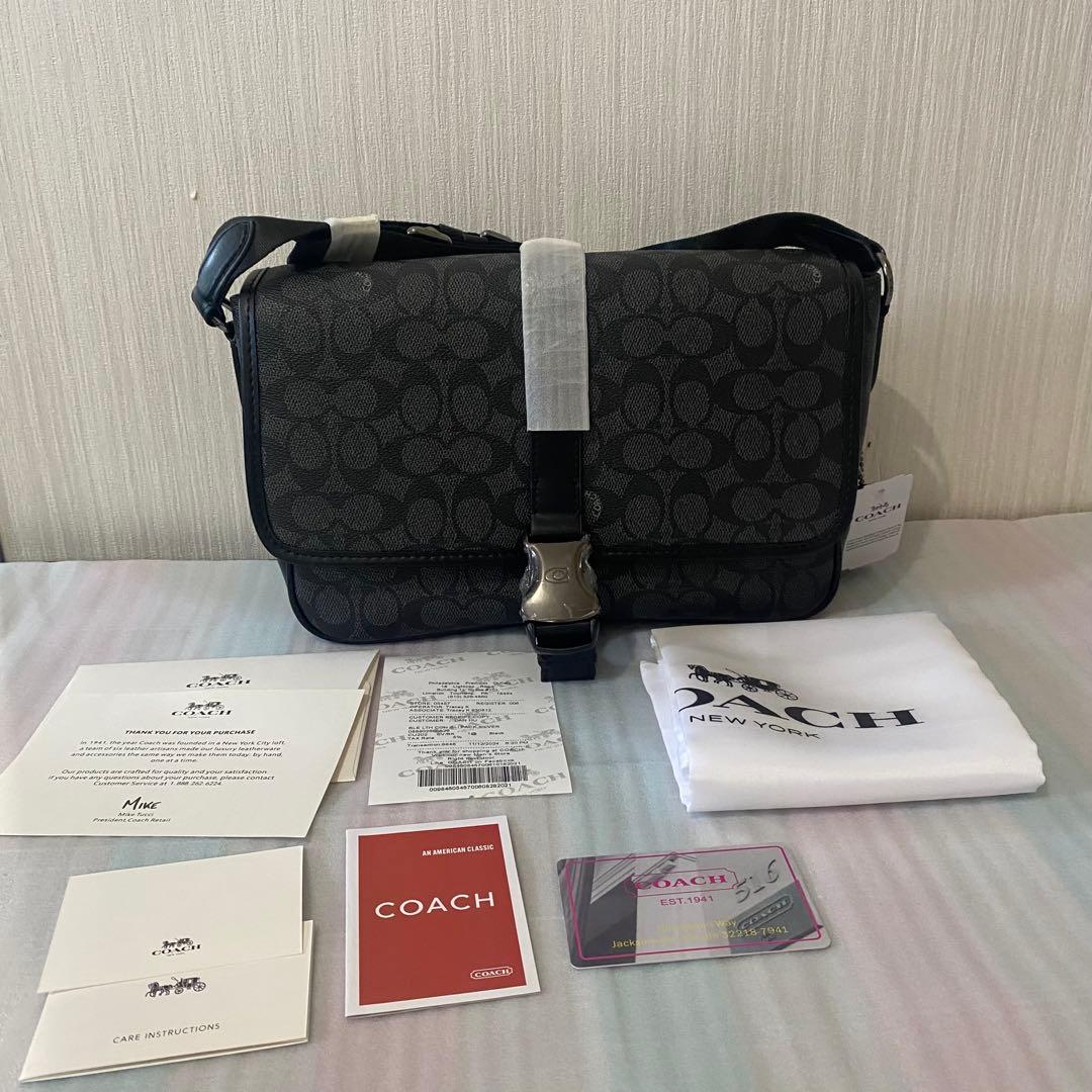 新品　COACH（コーチ ）メッセンジャーバッグ　CU202