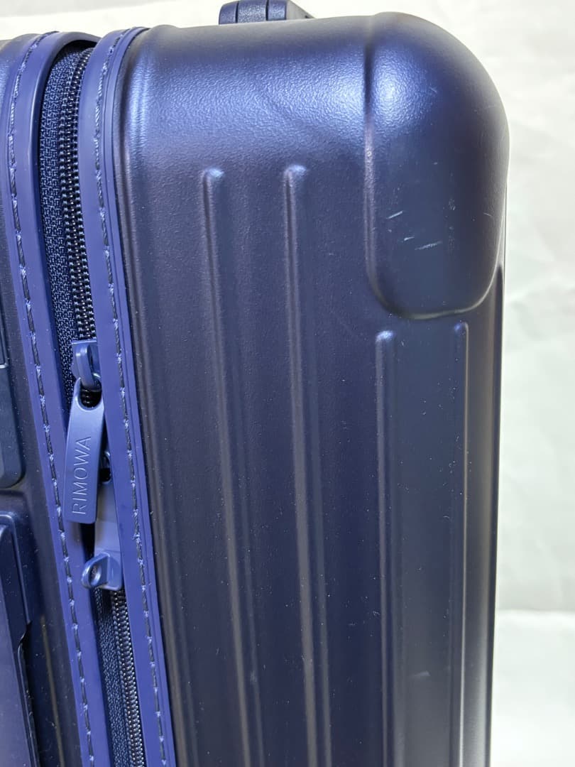 RIMOWA リモワ　エッセンシャル　　36L マットブルー