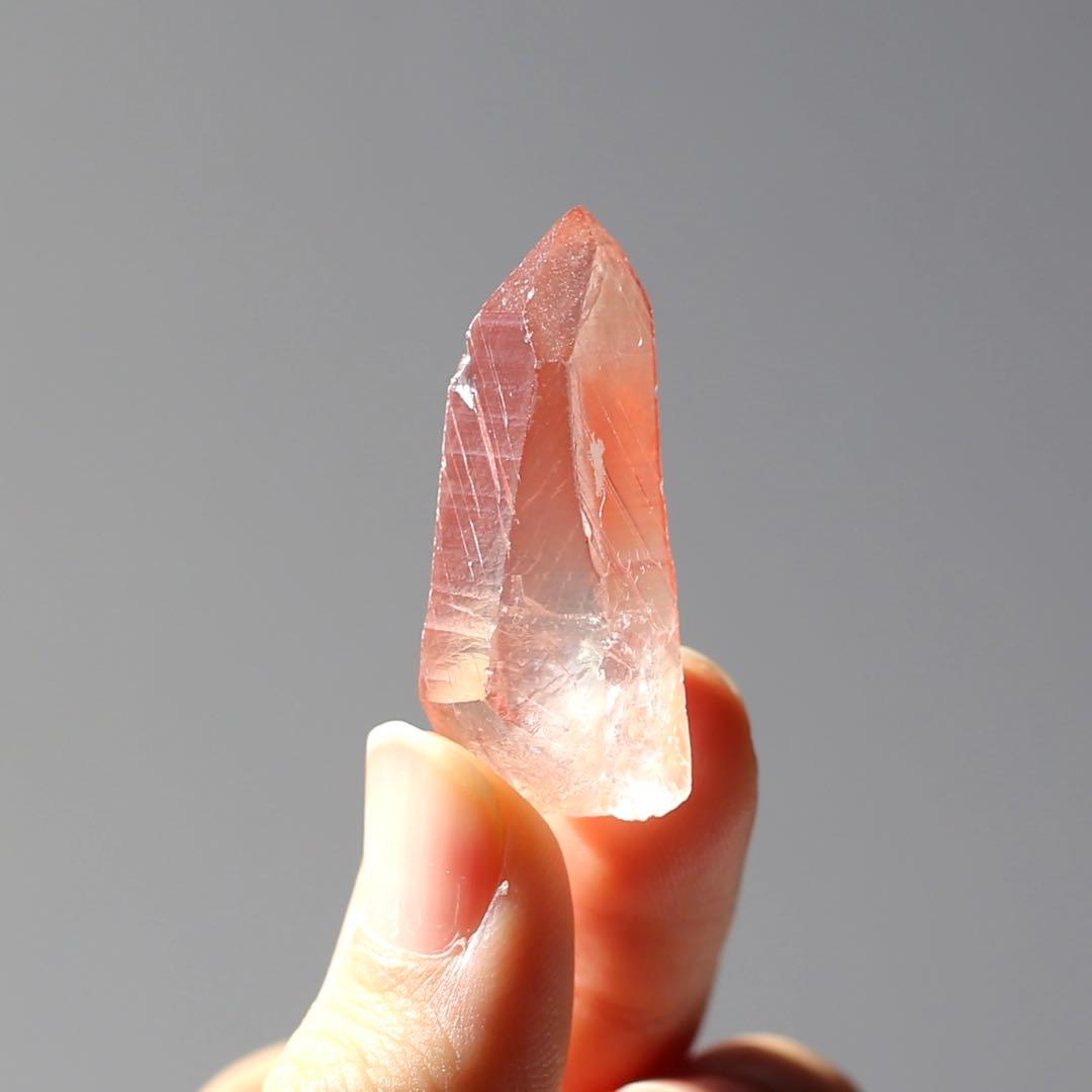 ディープピンクレムリアンシード 天然石 水晶 鉱物 一点物 クォーツ クリスタル