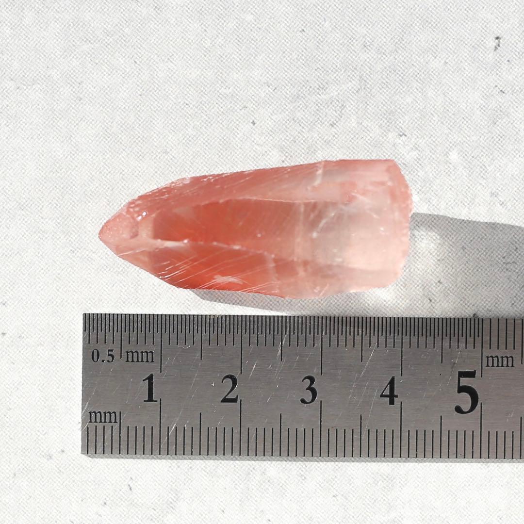 ディープピンクレムリアンシード 天然石 水晶 鉱物 一点物 クォーツ クリスタル