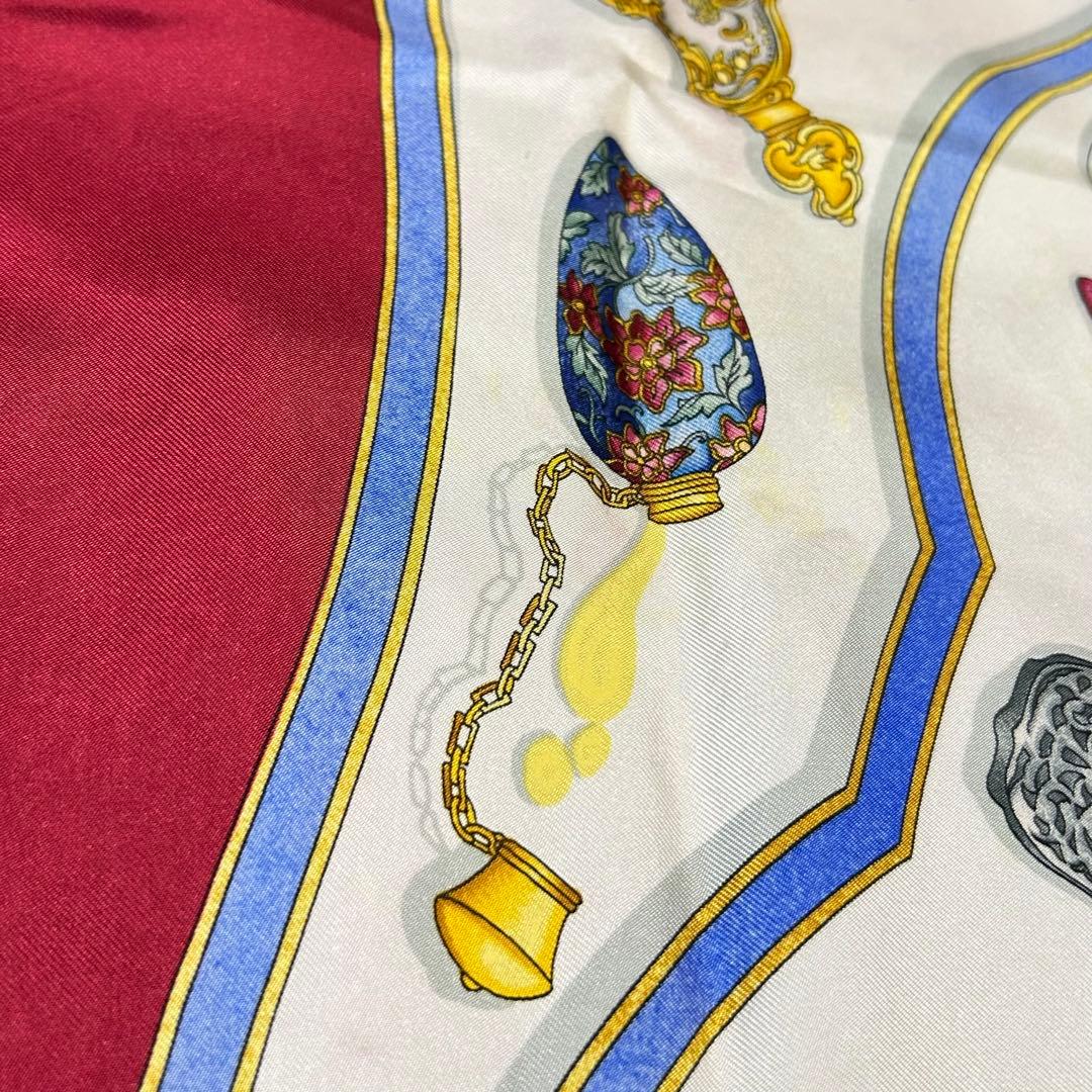 HERMES カレ90スカーフ 香水瓶Qu importe le flacon