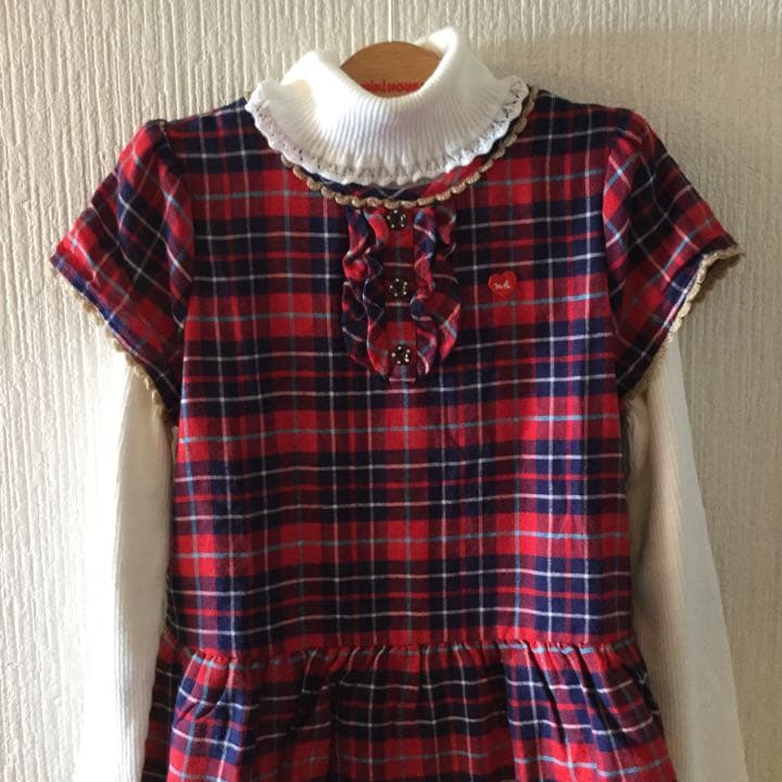 新品タグ付き ミキハウス 女の子 タートルネックセーター ワンピース 130