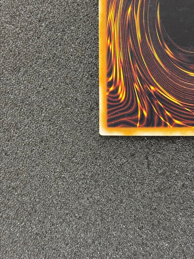 け*じ様 【準美品】　遊戯王　ブラック・マジシャン レリーフ