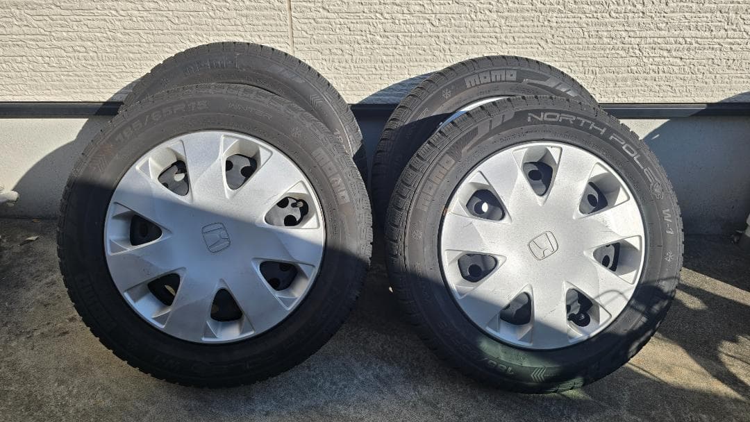 23年製　スタッドレスタイヤ　185/65 R15　ホイール付き4本セット