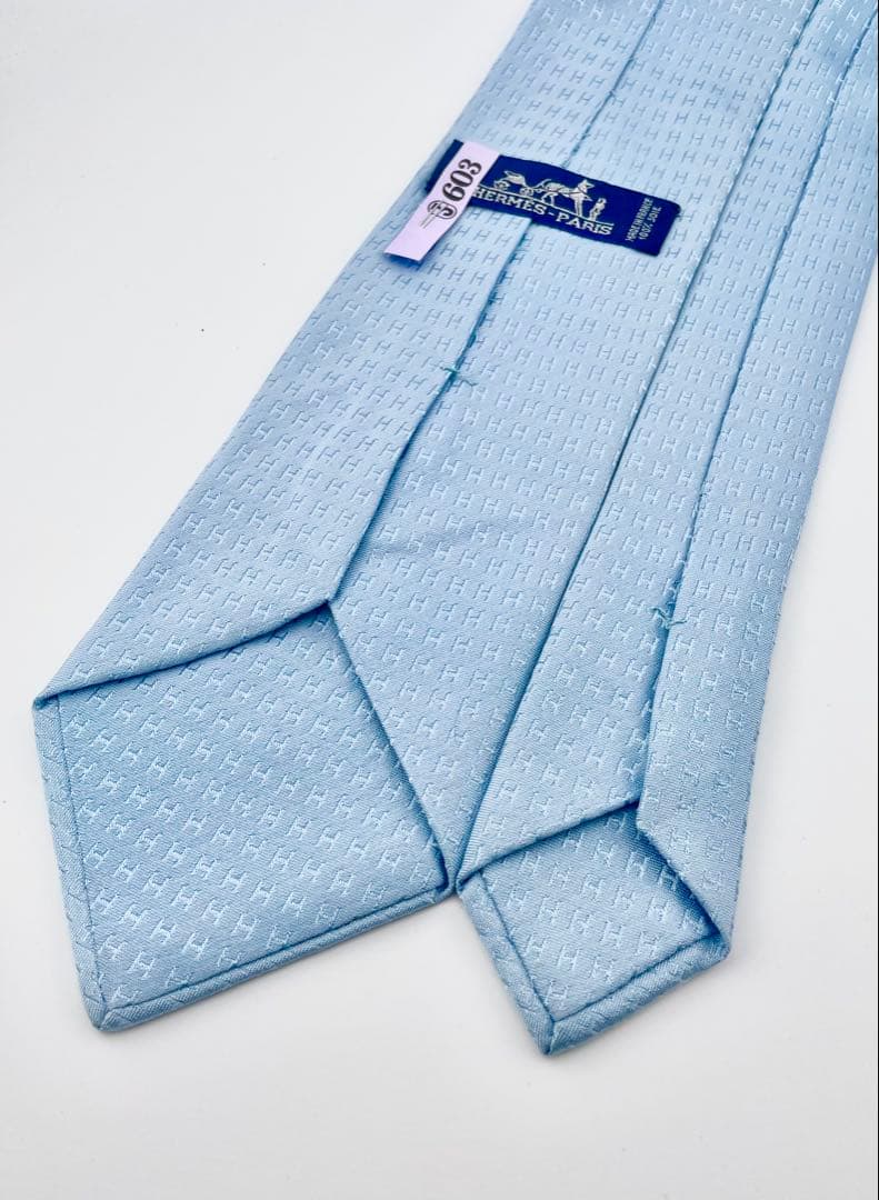 美品 エルメス ハイブランド ネクタイ ファソネ H柄 水色 光沢 高級