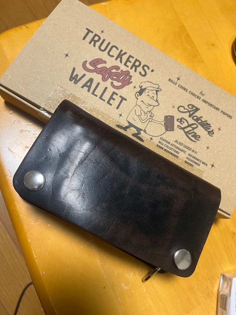 アディティブアンドライン　トラッカーズウォレット