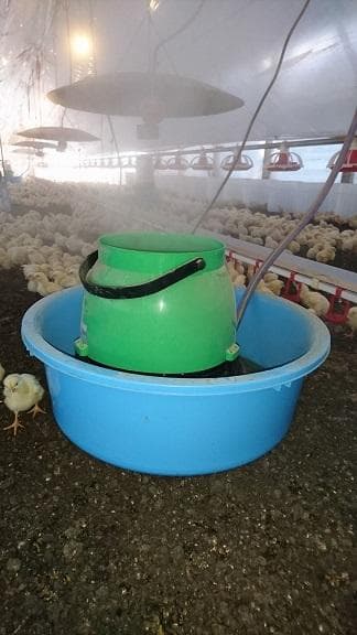 遠心式加湿器TL5500型　3,500～4,000cc/時の豊富な噴霧量