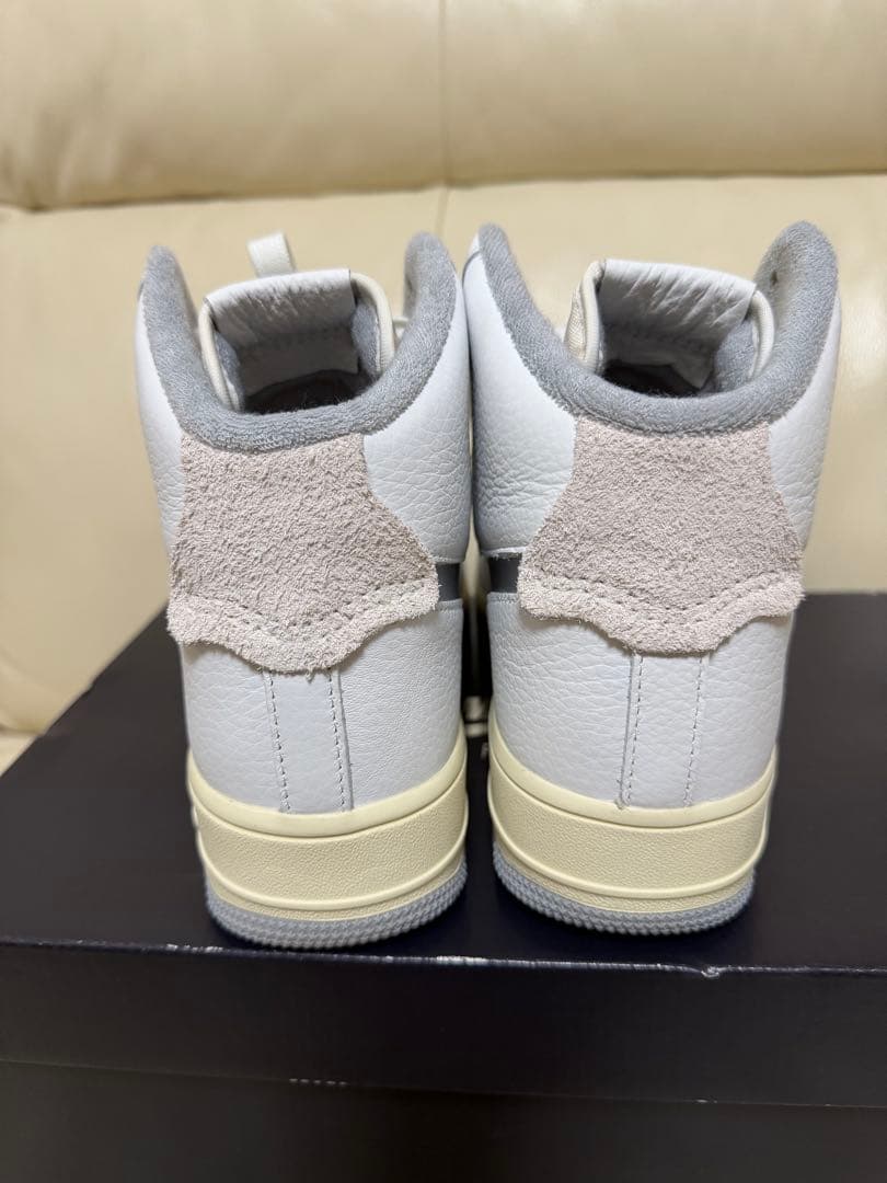 Nike Air Force 1 ハイカット ホワイト/グレー