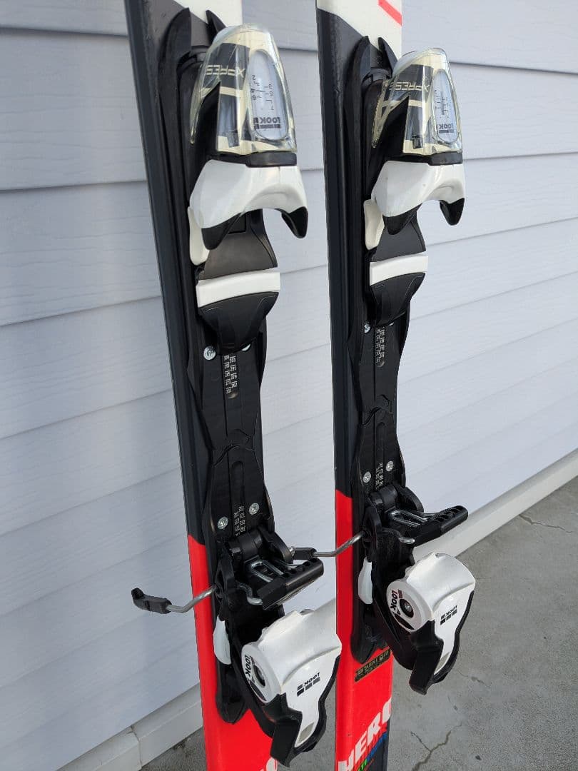 １５０★ROSSIGNOL HERO JUNIOR スキー板とポールセット