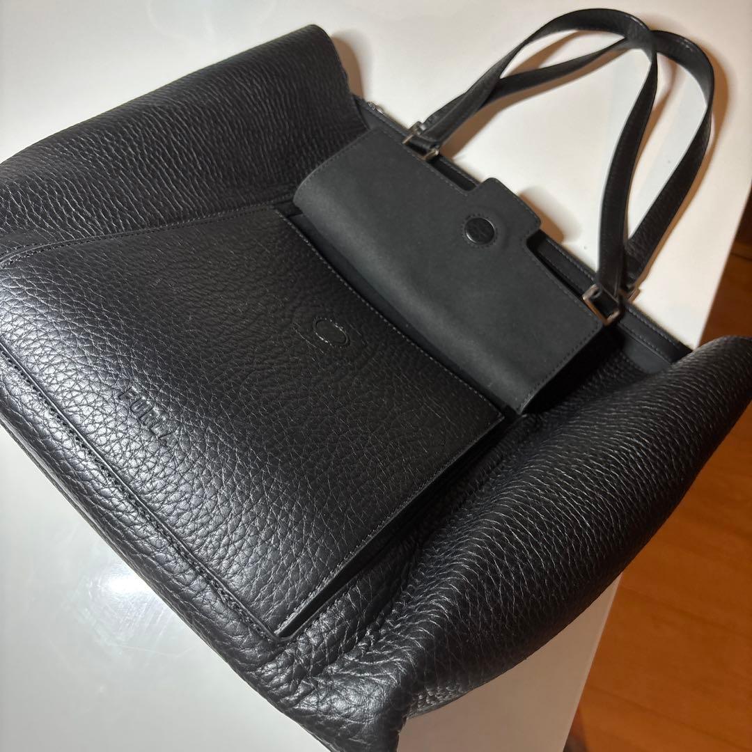 FURLA（フルラ）レザートートバッグ / 黒 / シボ革 / A4収納可