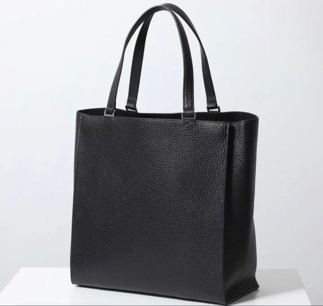 FURLA（フルラ）レザートートバッグ / 黒 / シボ革 / A4収納可