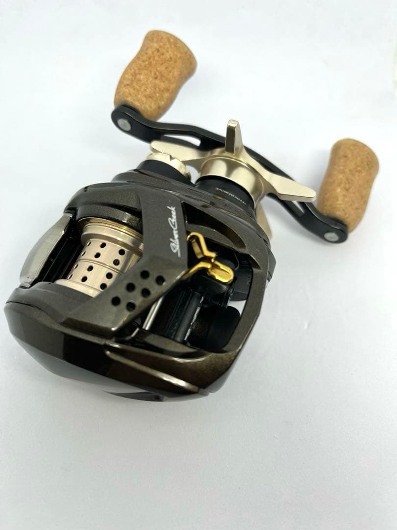 ダイワ シルバークリーク TWエアストリームカスタム 8.5 LEFT 淡水専用