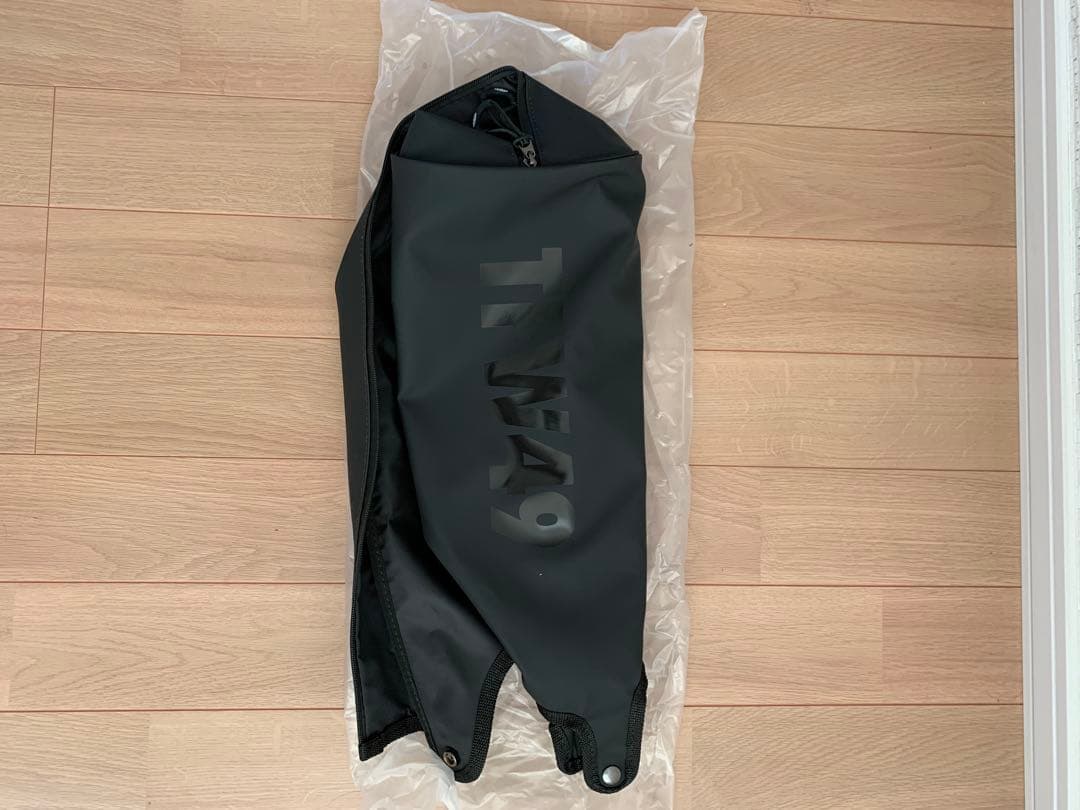 TFW49 キャディバッグ 黒×黒　スタンド付き