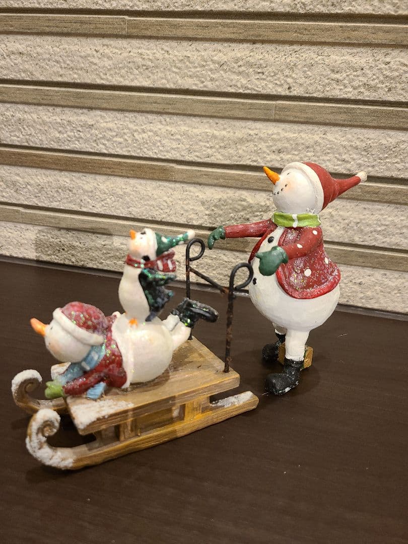 ✩クリスマスリース＆アイアン製リーススタンドのセット☆&スノーマンのオブジェ