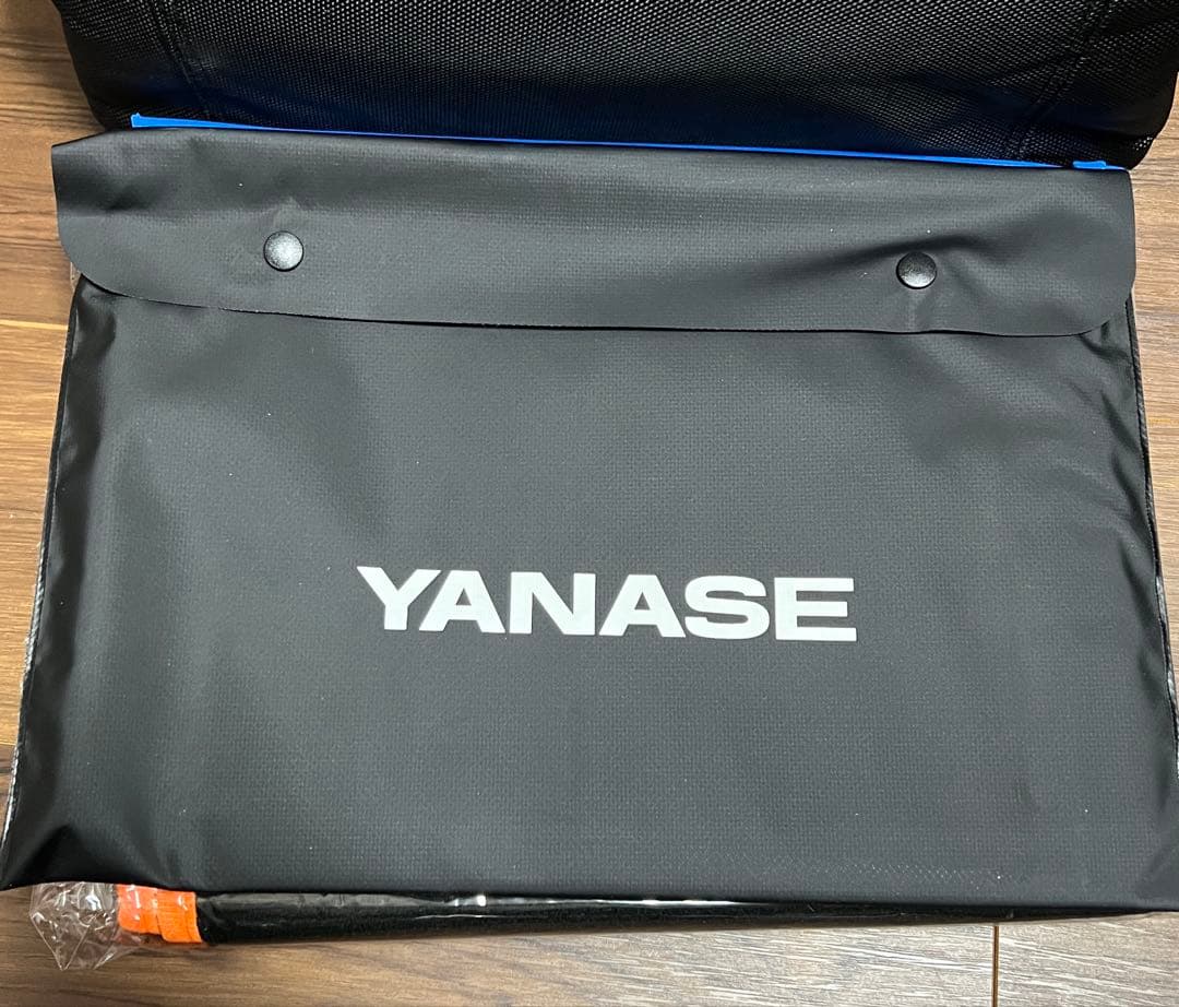 YANASE ヤナセ　エマージェンシーキット　未使用品　カーキット