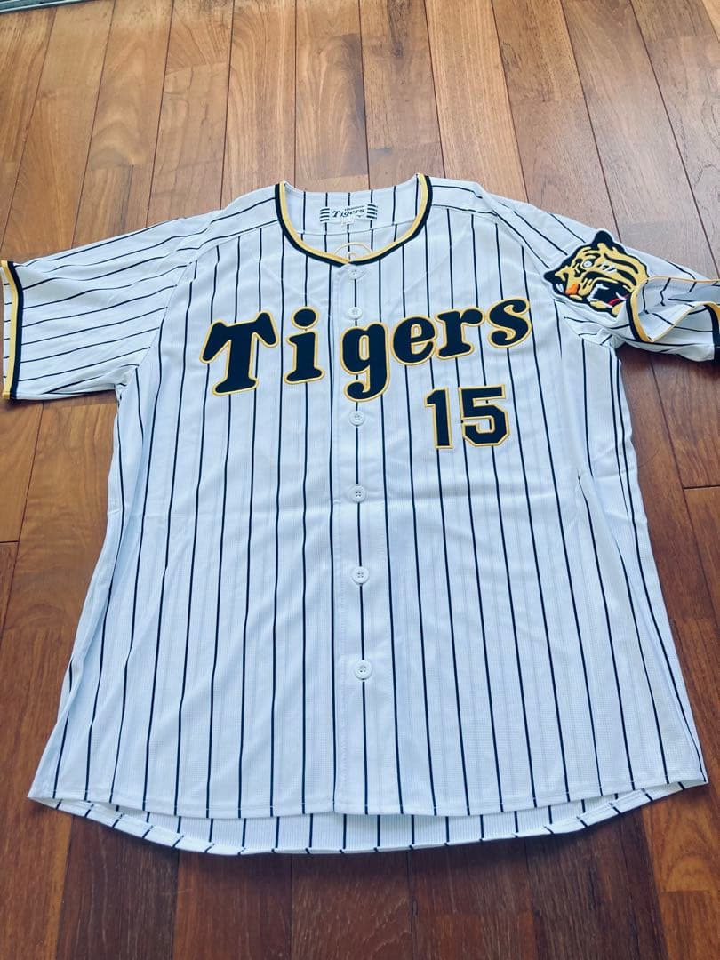 新品　未使用　阪神タイガース ユニフォーム 西純矢 15 Mサイズ　刺繍　ミズノ