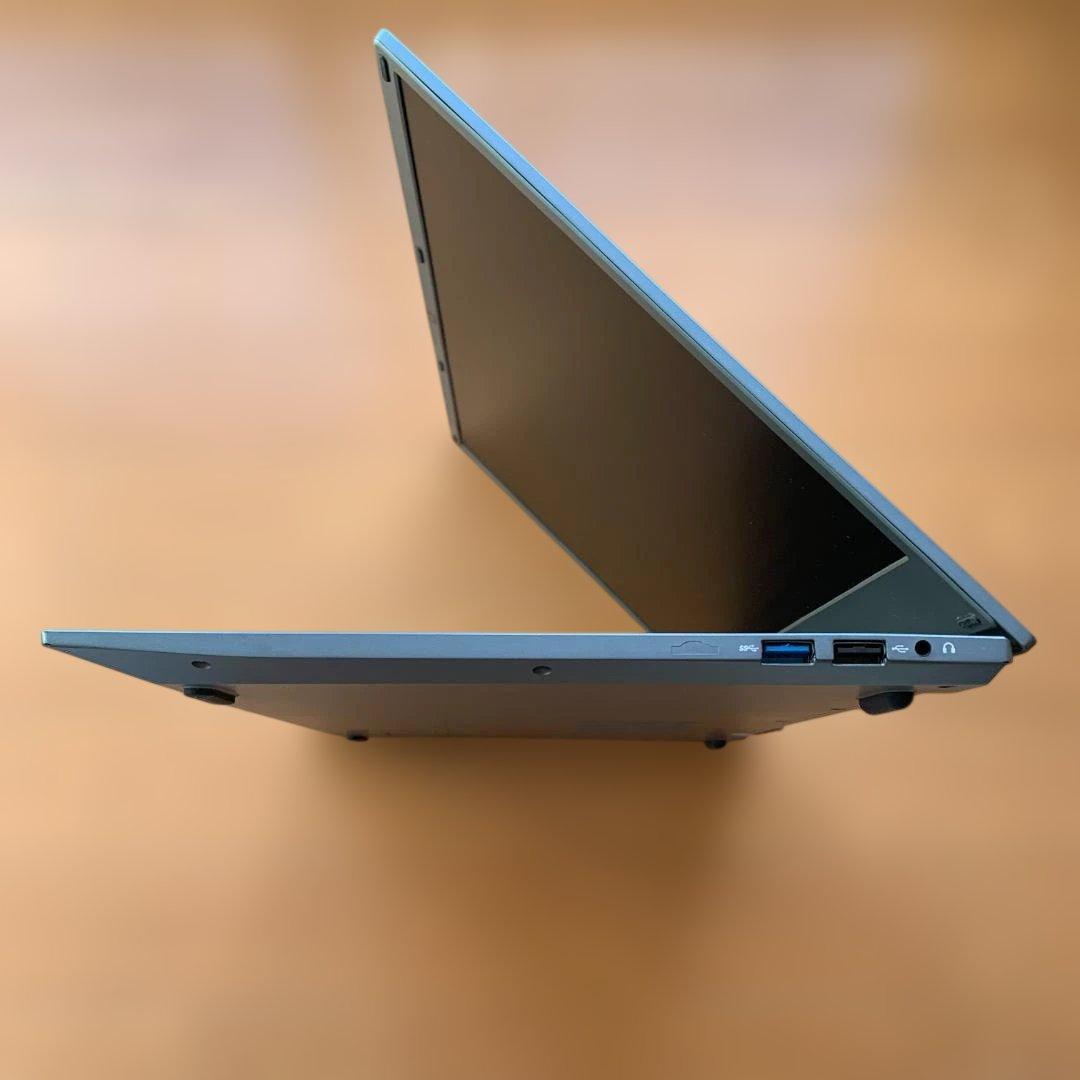 【極美品】保護フィルム付✨Win11Pro✨8GB✨SSD 256GB