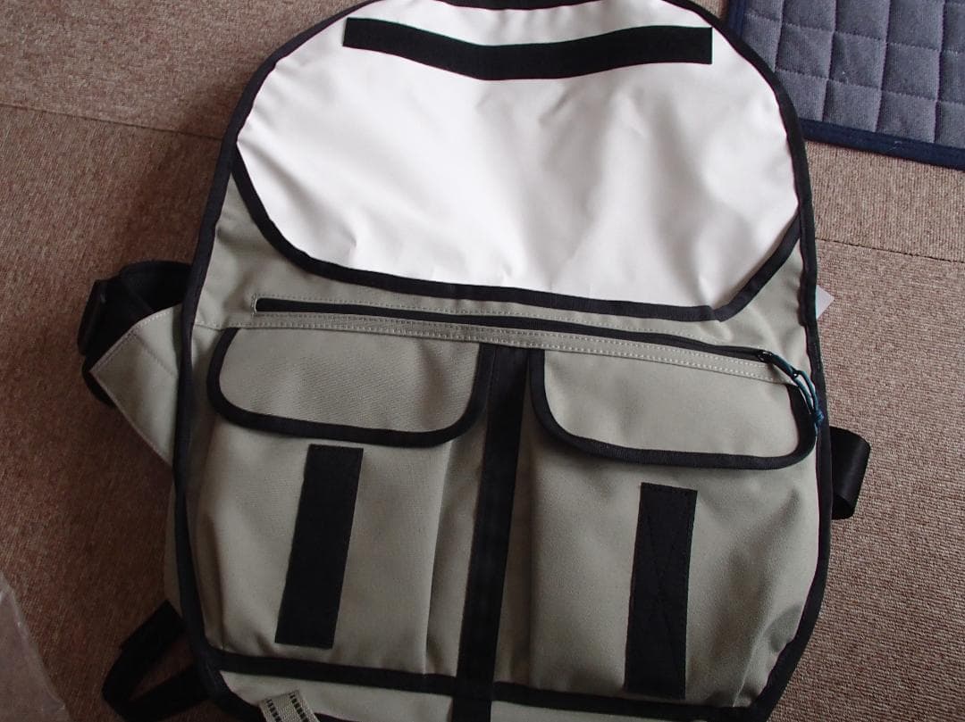 最新　新色CROMEクローム CTZ 15L メッセンジャー 汚れ防止処理済み。