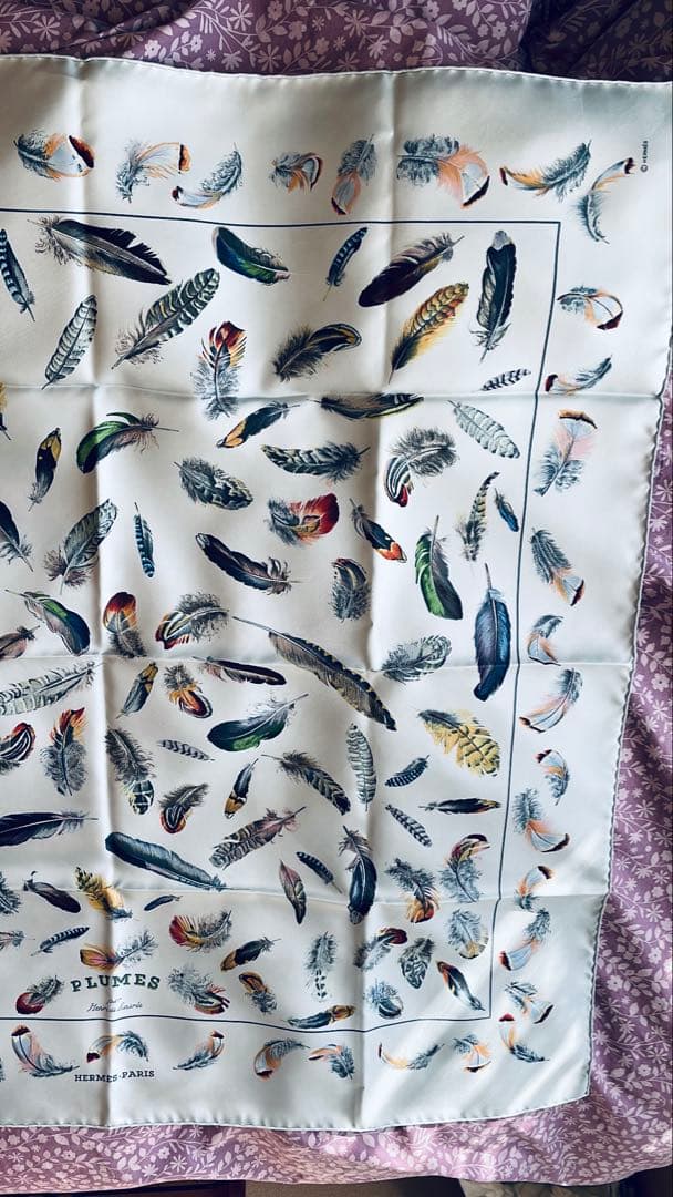 HERMES エルメススカーフ90 PLUMES 羽　箱無し　最終価格