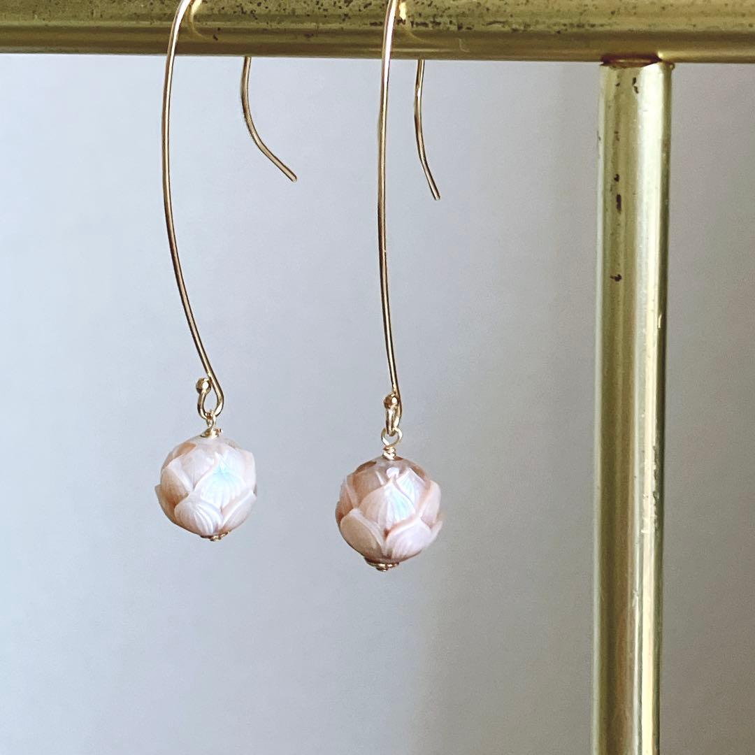 希少✧白蝶真珠ピアス✧蓮