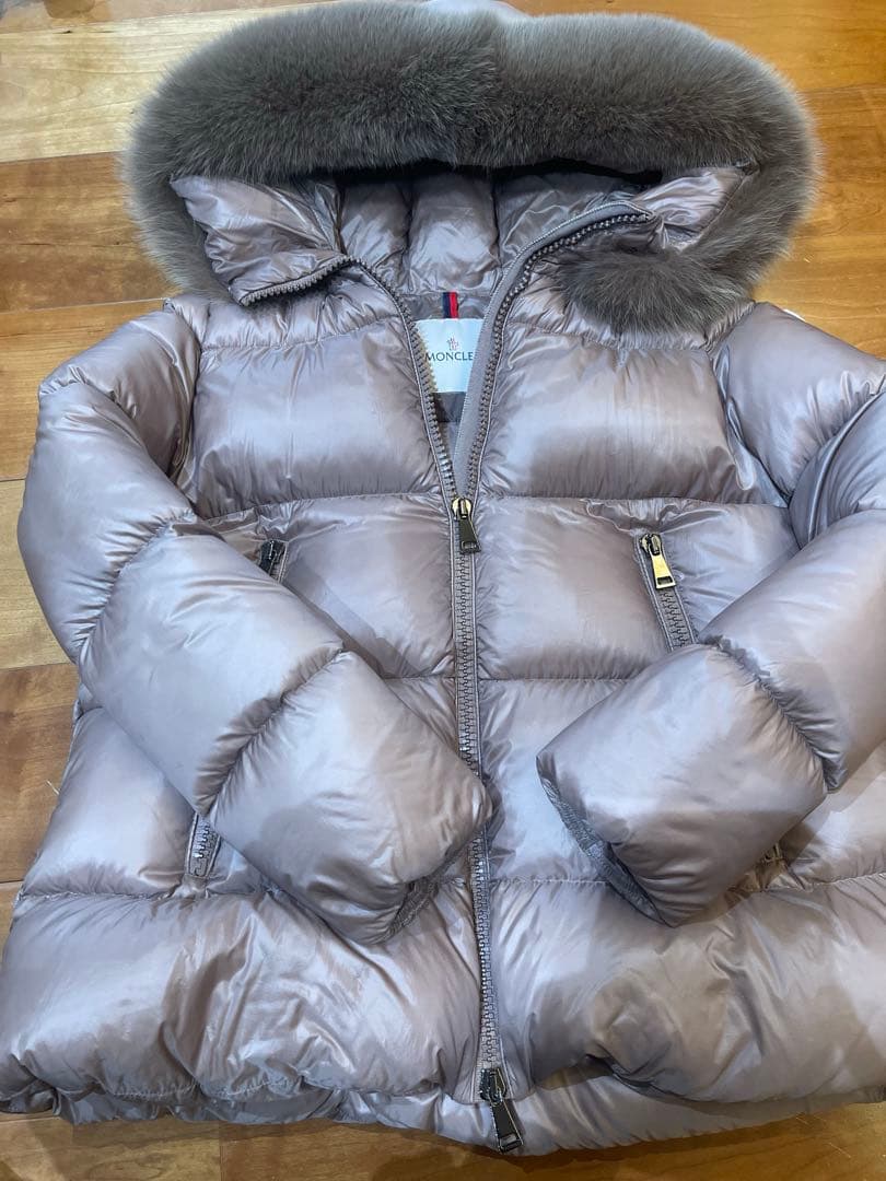 モンクレール　セリファー