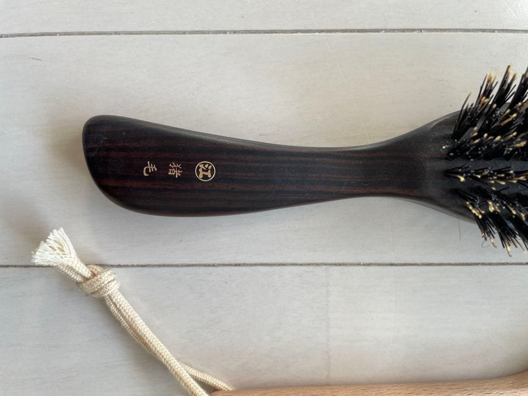 老舗江戸屋　ヘアーブラシ 6行植え S型 猪毛、クリーナーセット