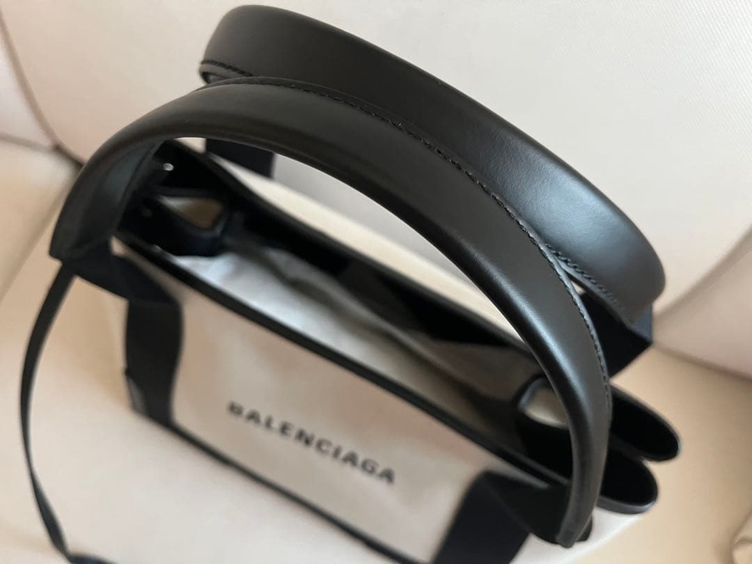 【BALENCIAGA】ネイビーカバSサイズ／ベージュ／トートバッグ