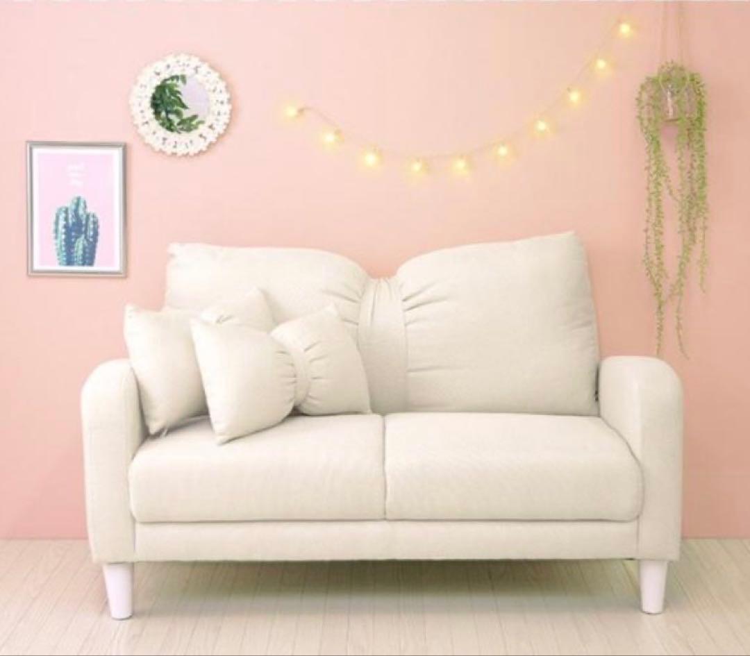 コンパクトソファ リボン型クッション付き